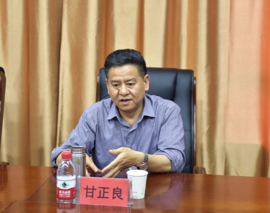 市中院党组成员、副院长甘正良.jpg