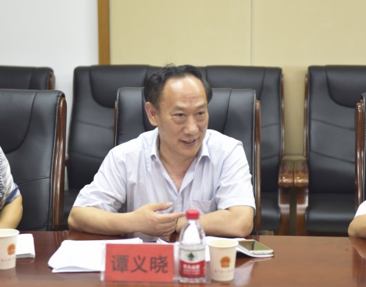 通山县检察院党组成员、副检察长谭义晓.jpg