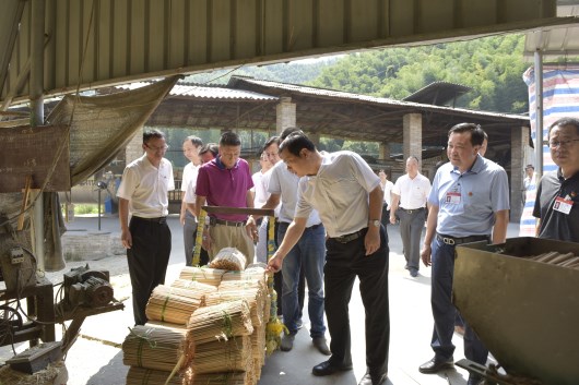 竹筷加工厂.jpg